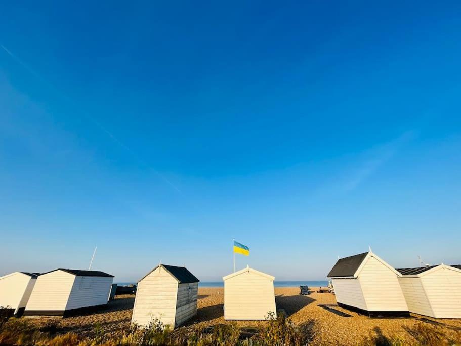 Northdene Cottage - Cosy Old Fisherman'S Cottage Two Mins From Sea - Free Parking - Wood Burning Stove - Roll Top Bath - Dog Friendly Дил Экстерьер фото