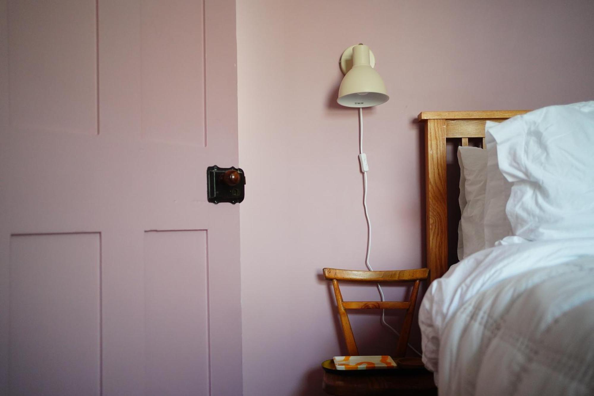 Northdene Cottage - Cosy Old Fisherman'S Cottage Two Mins From Sea - Free Parking - Wood Burning Stove - Roll Top Bath - Dog Friendly Дил Экстерьер фото